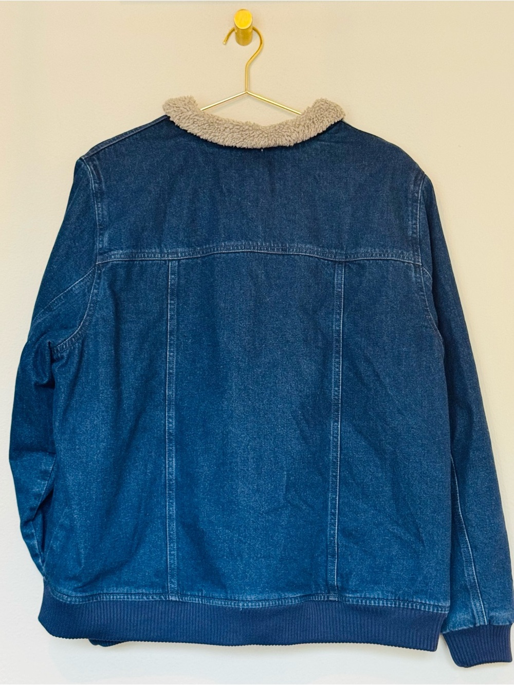 Woman’s Carhartt Blue Denim Sherpa Collar Work Jacket - Picture 8 of 9
